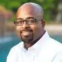 顾行的真人头像。