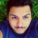 谢辰的真人头像。