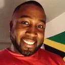 周遥的真人头像。